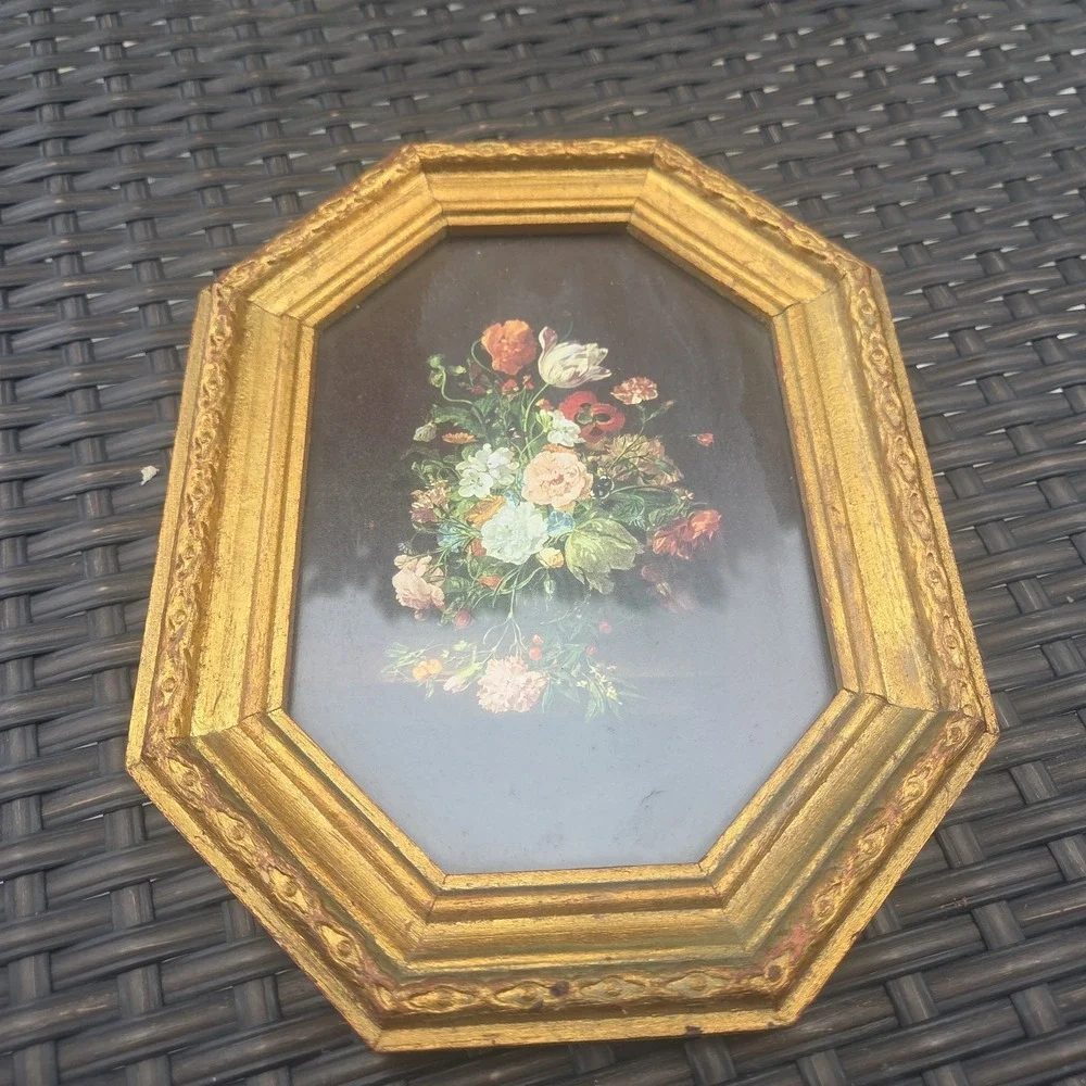 Vtg Florentine Italy Ornate Gold Wood Frame Octagon Glass Floral Print Cottage